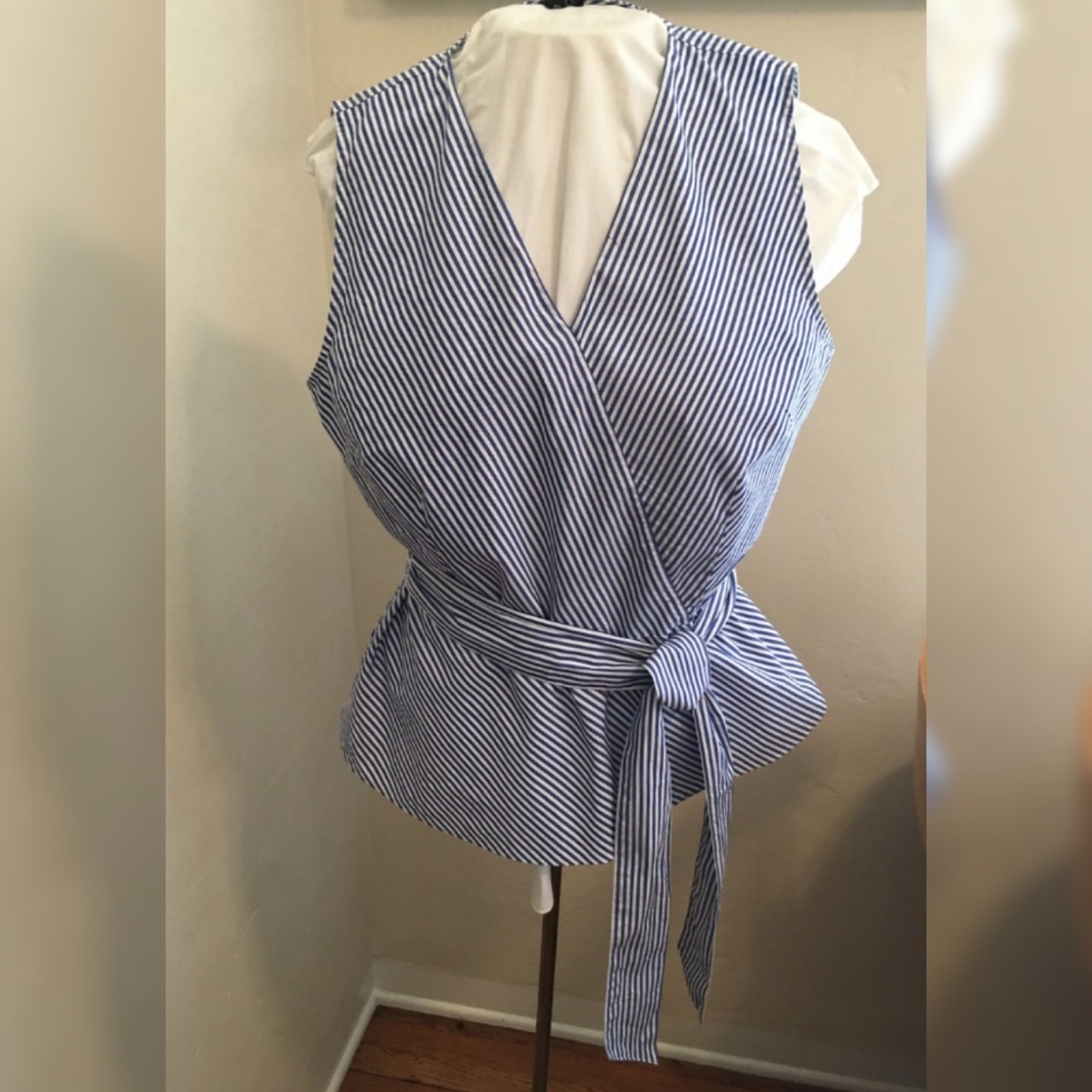 Chic Blue & White stripe blouse w/ waist tie 16p